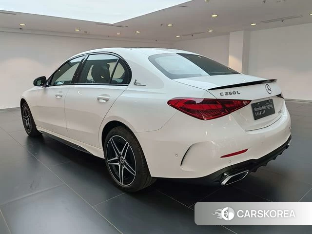 Mercedes-Benz Class C 2024 Белый из Китая, фото 4