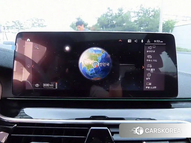 BMW 5 Series (G30) 2022 Белый из Кореи, фото 4