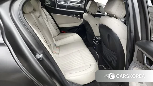 Genesis The New G70 2023 Серый из Кореи, фото 4