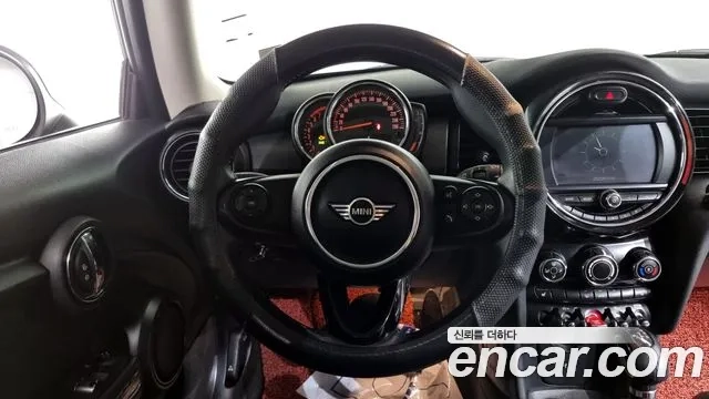 Mini Cooper 2018 Жемчужный цвет из Кореи, фото 4