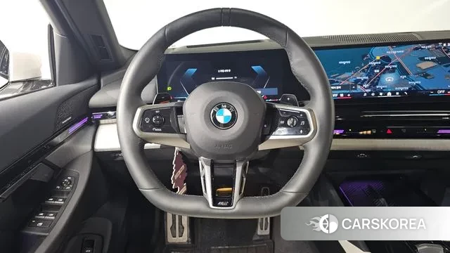 BMW 5 Series (G60) 2024 Белый из Кореи, фото 4