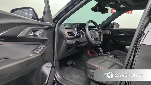 Chevrolet (GM Daewoo) Trailblazer 2022 Черный из Кореи, фото 4