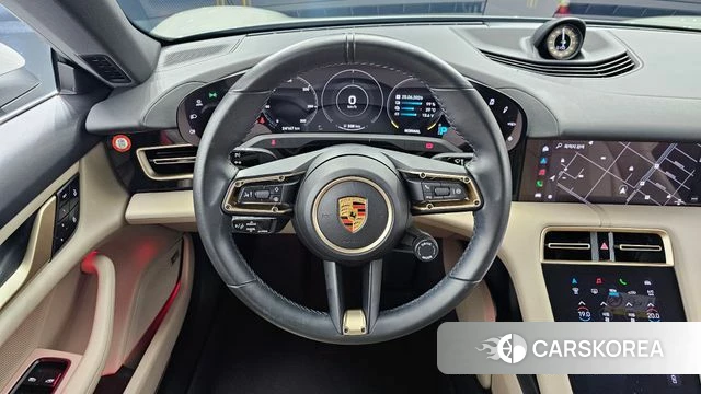 Porsche Taycan 2021 Серебристо-серый из Кореи, фото 4
