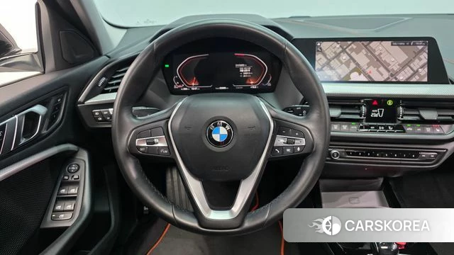 BMW 1 Series (F40) 2021 Белый из Кореи, фото 4