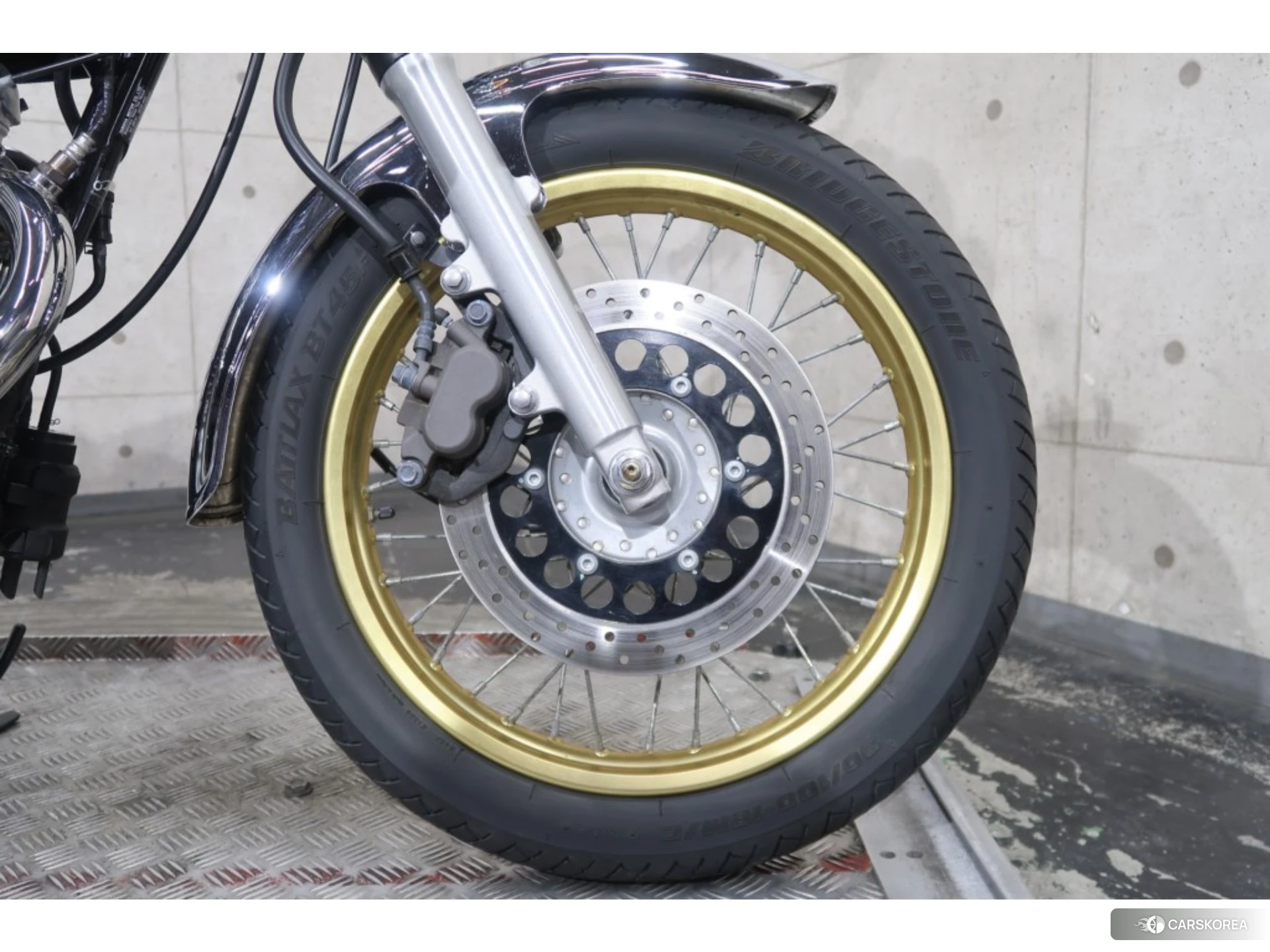 Yamaha SR 400 2019 из Японии, фото 3