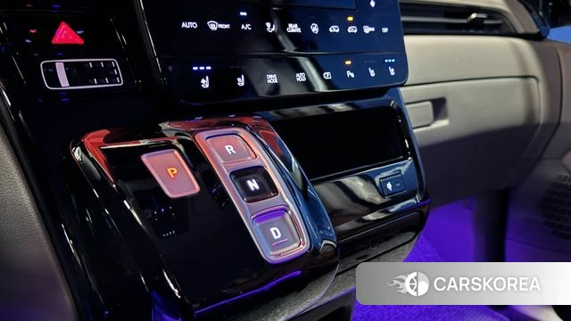 Hyundai Staria 2025 Белый из Кореи, фото 4