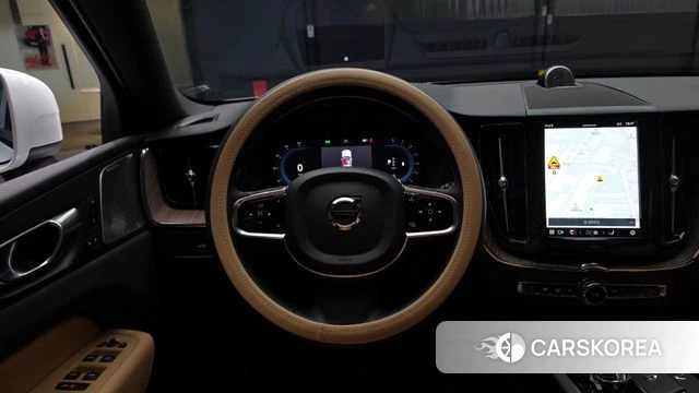 Volvo XC60 second Generation 2023 Белый из Кореи, фото 4