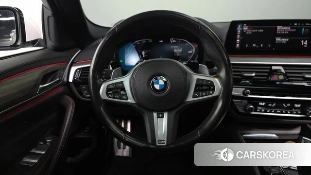 BMW 5 Series (G30) 2020 Белый из Кореи, фото 4