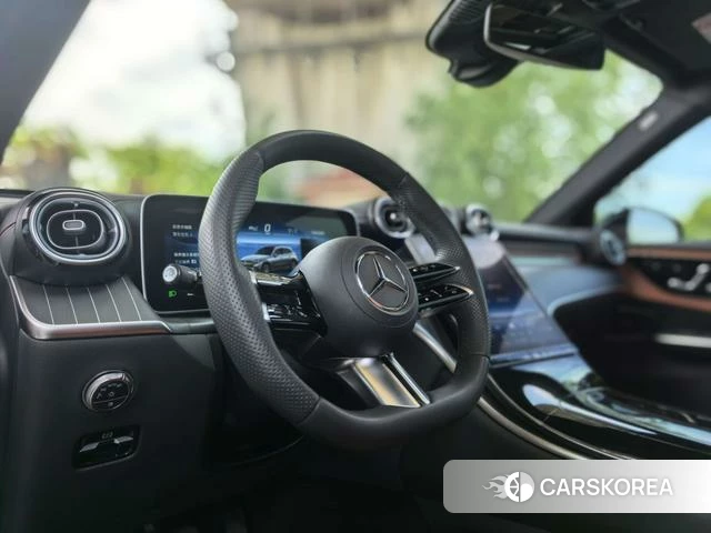 Mercedes-Benz GLC 2023 Черный из Китая, фото 4