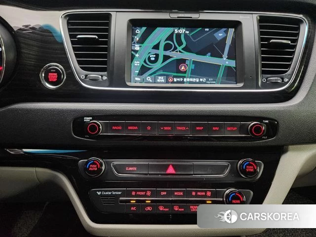 Kia The New Carnival 2018 Белый из Кореи, фото 4