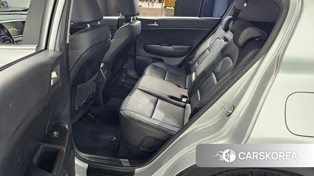 Kia Sportage The Bold 2021 Серебряный из Кореи, фото 4