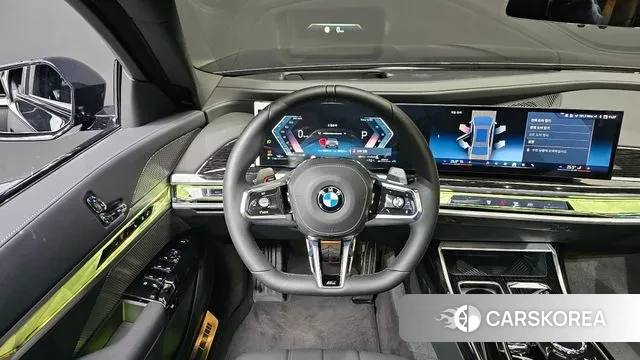 BMW 7 Series (G70) 2025 Серый из Кореи, фото 4