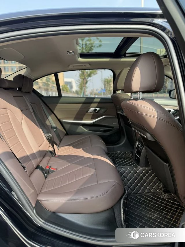 BMW 3 series 2021 Черный из Китая, фото 4