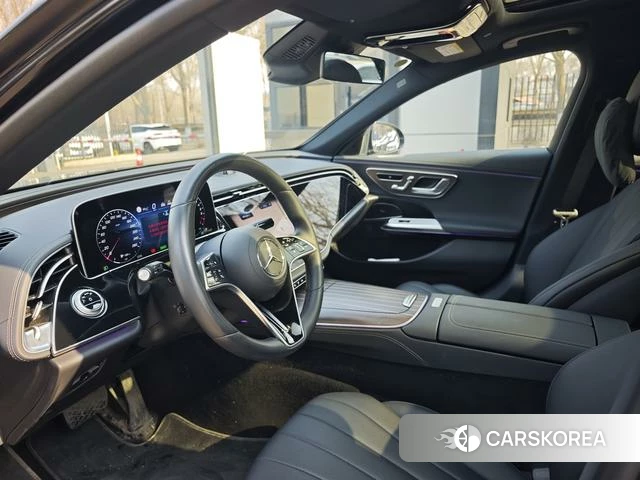 Mercedes-Benz E-class PHEV 2024 Черный из Китая, фото 4