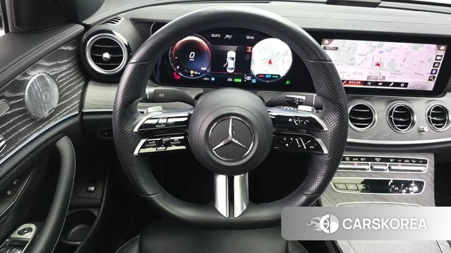 Mercedes-Benz E-Class W213 2021 Белый из Кореи, фото 4