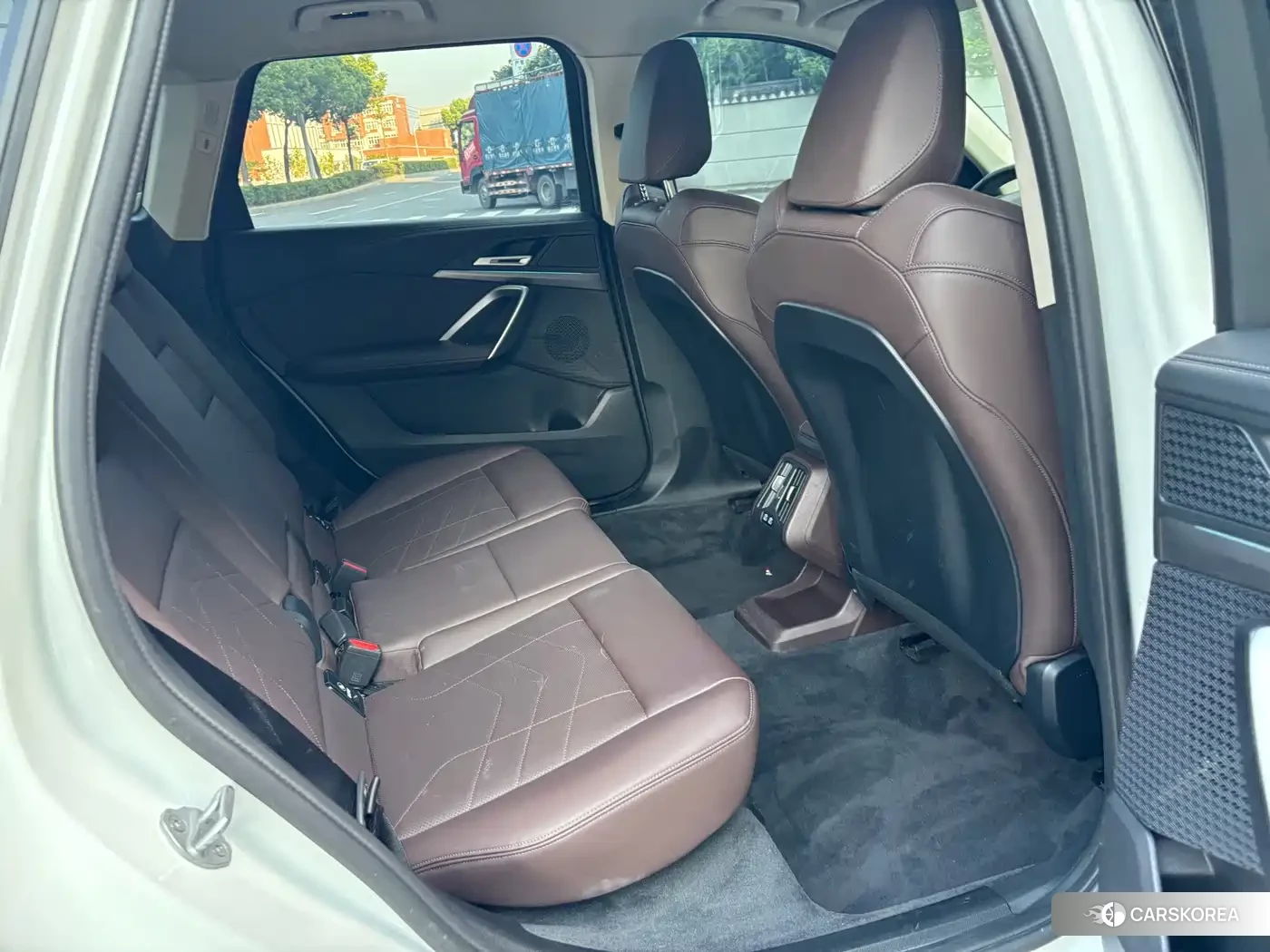 BMW X1 2025 Белый из Китая, фото 4