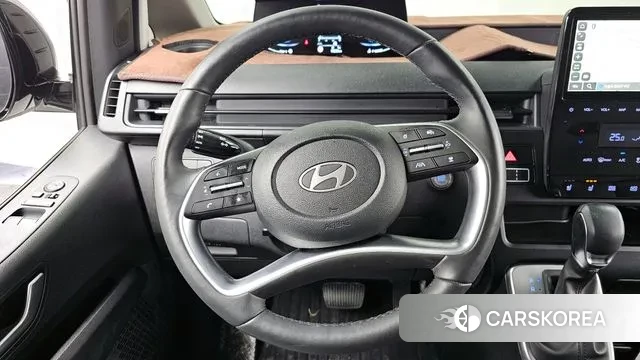 Hyundai Staria 2025 Белый из Кореи, фото 4