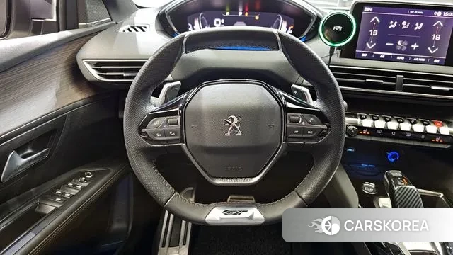 Peugeot 5008 second generation 2023 Белый из Кореи, фото 4