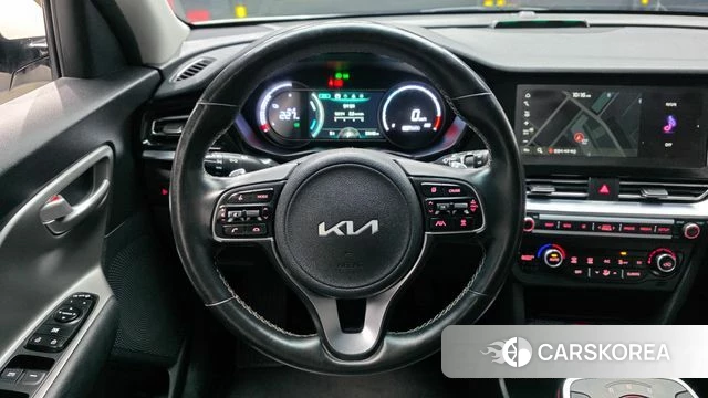 Kia Niro Plus 2022 Белый из Кореи, фото 4