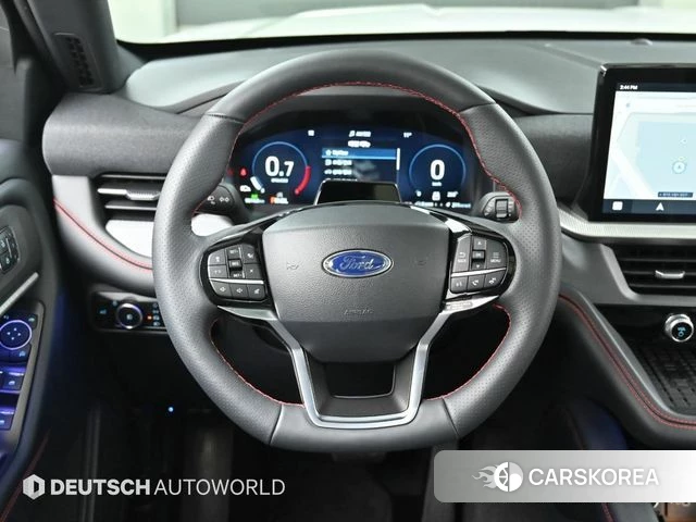 Ford Explorer 6th Generation 2025 Белый из Кореи, фото 4