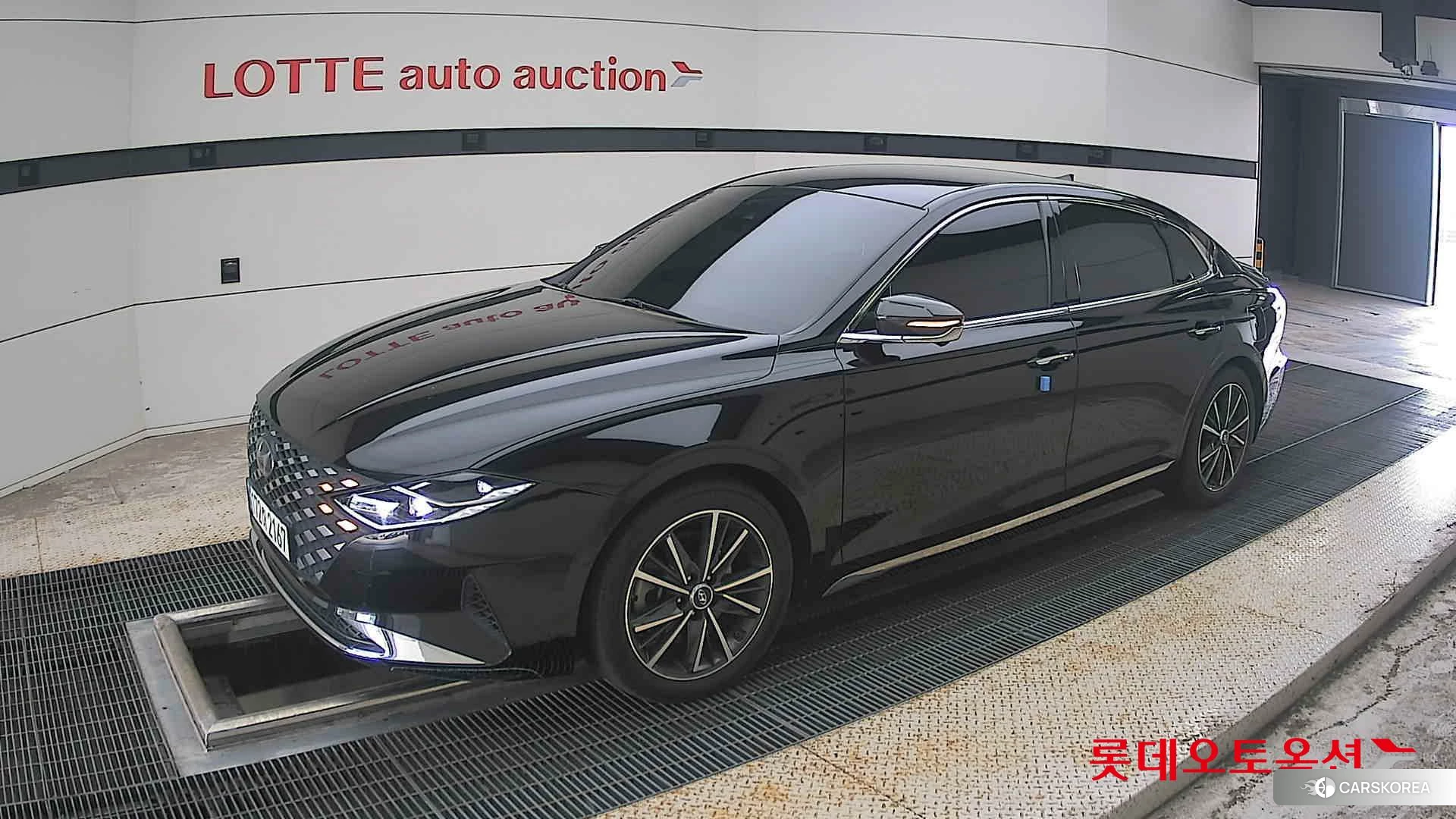 Hyundai Grandeur 2023 Midnight Black Pearl из Кореи, фото 4
