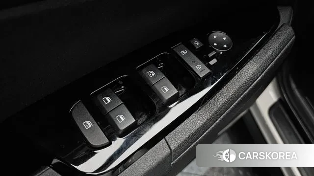 Kia Sportage 5th Generation Hybrid 2021 Белый из Кореи, фото 4