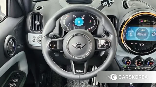 Mini Cooper Countryman 2022 Светло-серебряный цвет из Кореи, фото 4