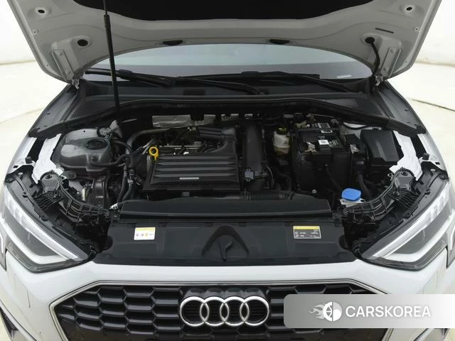 Audi A3 2022 Белый из Китая, фото 4