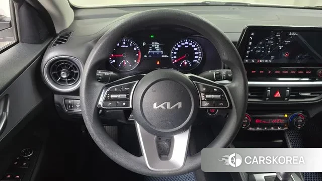 Kia The New K3 2nd generation 2021 Белый из Кореи, фото 4