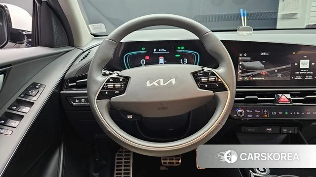 Kia Di Ol Nu Niro 2022 Белый из Кореи, фото 4