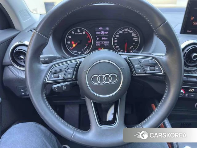 Audi Q2L 2022 Синий из Китая, фото 4