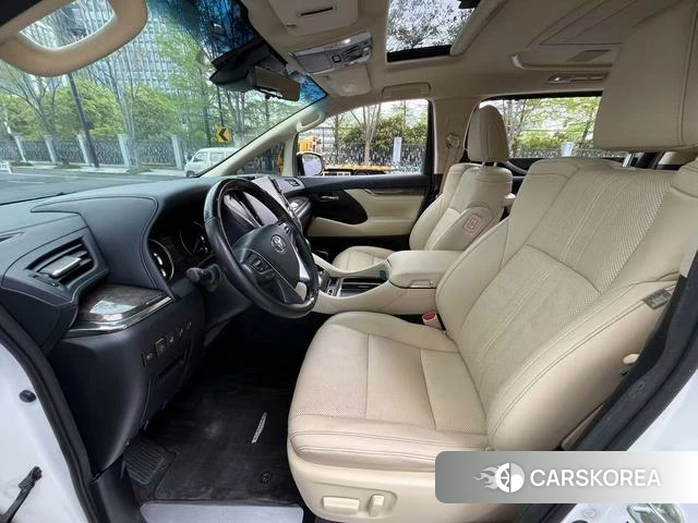 Toyota Elfa 2023 Белый из Китая, фото 4