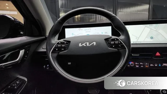 Kia EV6 2023 Черный из Кореи, фото 4