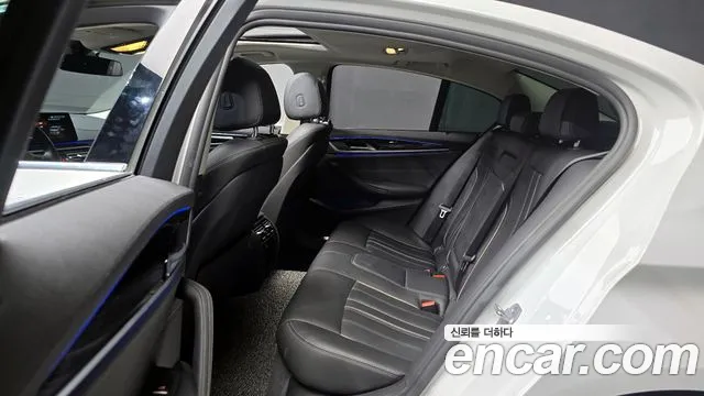 BMW 5 Series (G30) 2018 Белый из Кореи, фото 4