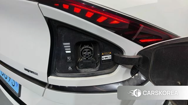 Kia EV6 2022 Белый из Кореи, фото 4