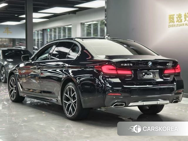 BMW 5 series 2021 Черный из Китая, фото 4