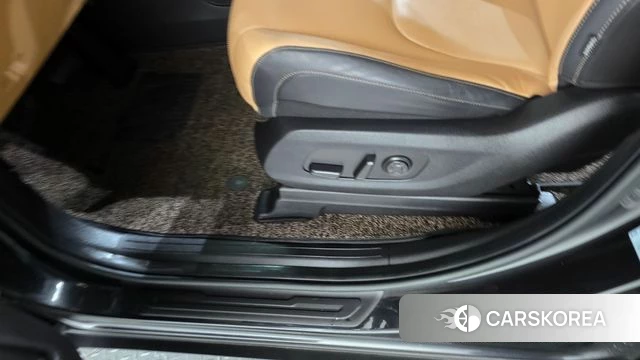 Kia Carnival 4th generation 2021 Черный из Кореи, фото 4