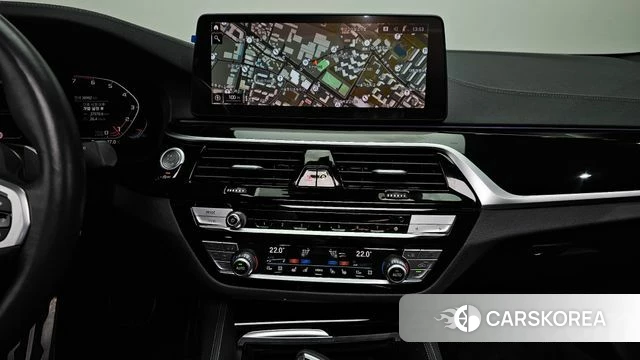 BMW 5 Series (G30) 2022 Синий из Кореи, фото 4