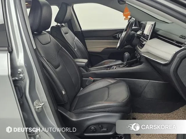 Jeep Compass 2nd Generation 2022 Серебристо-серый из Кореи, фото 4