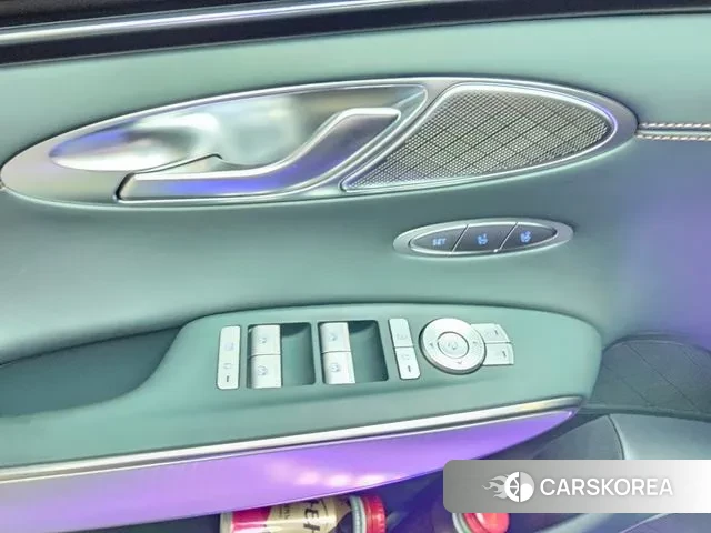 Genesis GV70 2020 Фиолетовый из Кореи, фото 4