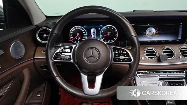 Mercedes-Benz E-Class W213 2018 Серый из Кореи, фото 4