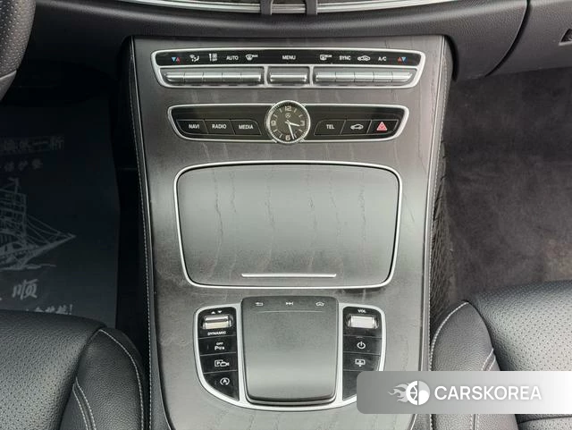 Mercedes-Benz E-class 2019 Белый из Китая, фото 4