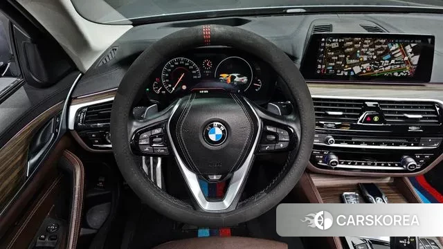 BMW 5 Series (G30) 2019 Серебристо-серый из Кореи, фото 4