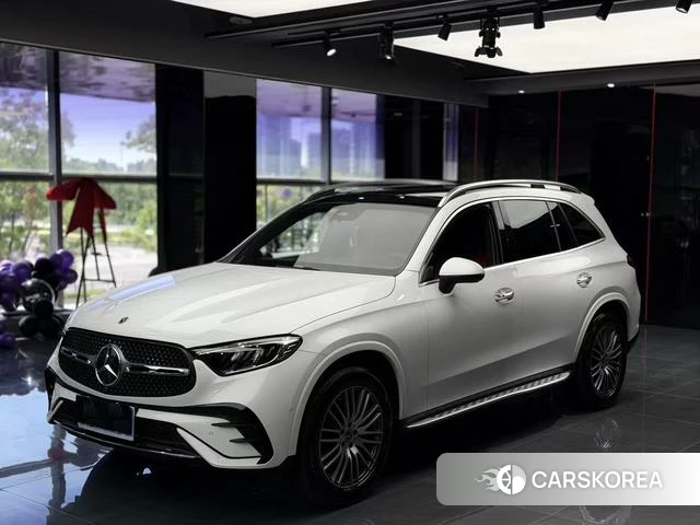 Mercedes-Benz GLC 2023 Белый из Китая, фото 4