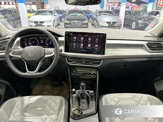 Volkswagen Tanyue 2023 Темно-серый из Китая, фото 4
