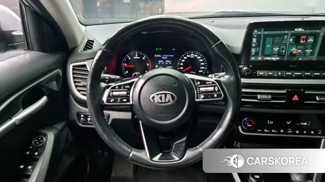 Kia Seltos 2021 Серебряный из Кореи, фото 4