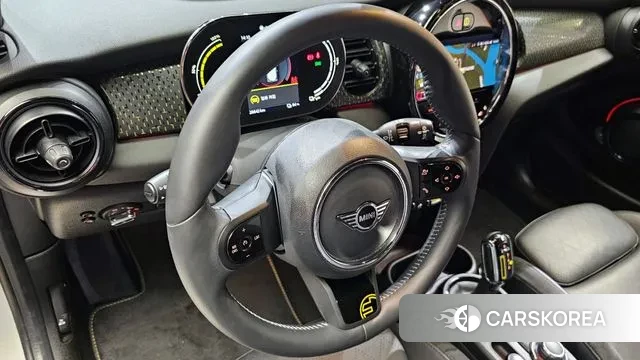 Mini Cooper Electric 2022 Серебряный из Кореи, фото 4