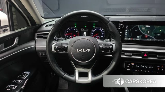 Kia K5 3rd generation 2023 Белый из Кореи, фото 4