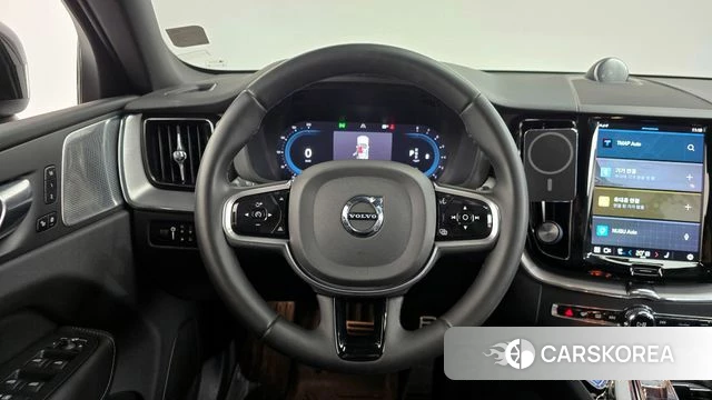 Volvo XC60 second Generation 2022 Черный из Кореи, фото 4