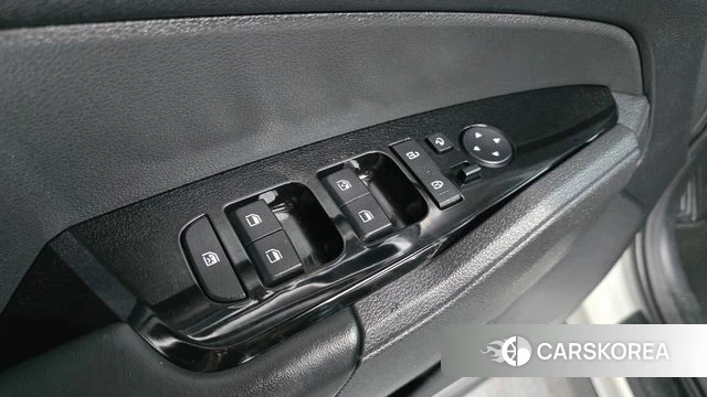 Kia Sportage 5th Generation 2022 Белый из Кореи, фото 4